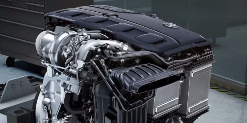 Motore a quattro cilindri AMG da 2,0 litri