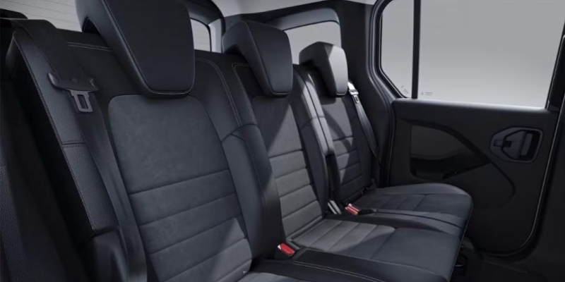 Rivestimenti in materiale ARTICO / microfibra MICROCUT.