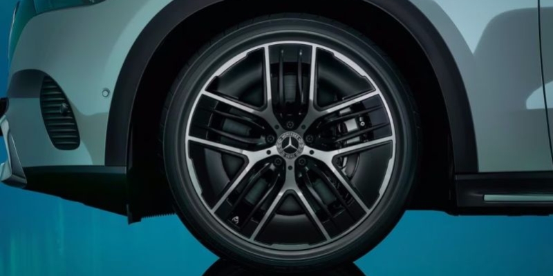 Cerchi in lega leggera da 22”