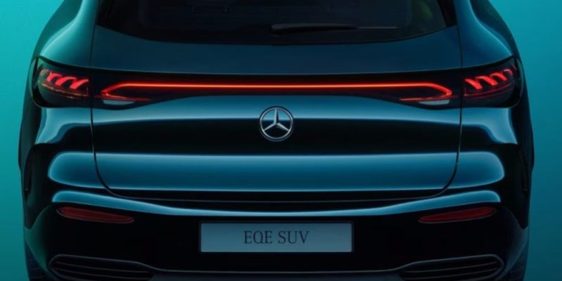 Elementi delle luci posteriori a forma di elica tridimensionale