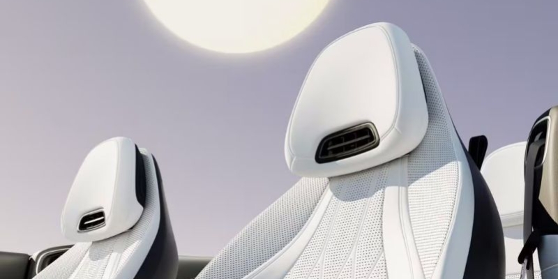 Sedili Multicontour dal design elegante con altoparlanti integrati