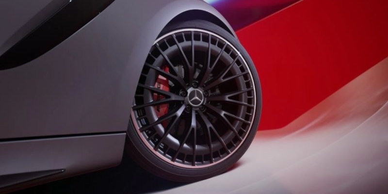 Cerchi in lega leggera AMG da 50,8 cm