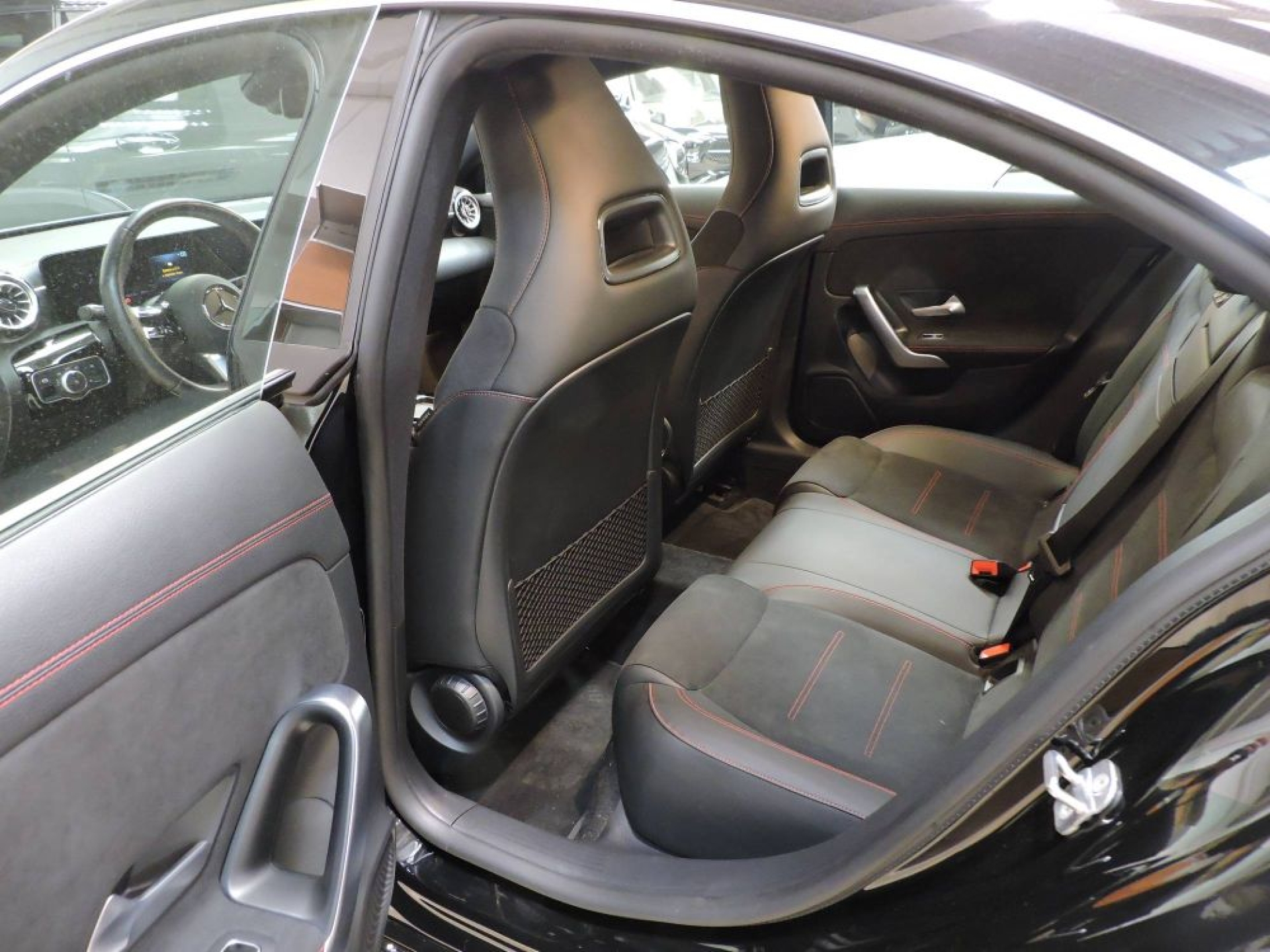 Mercedes-Benz CLA 200 d Coupe' AMG Line, 2023, 8.039 km - foto 6