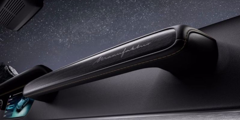 Maniglia di sostegno lato passeggero su plancia portastrumenti