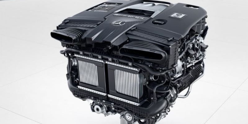 Motore V8 biturbo AMG da 4,0 litri
