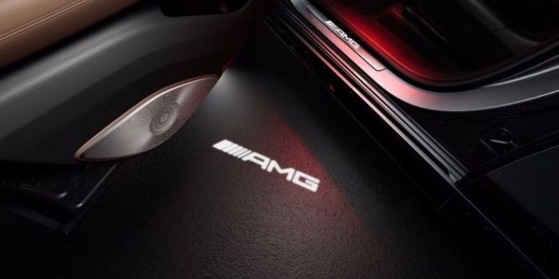 Proiezione animata del logo AMG