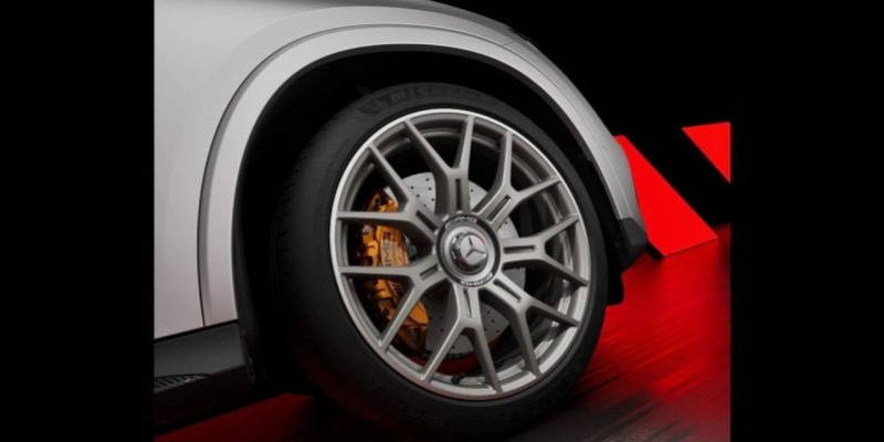 Freni ceramici in materiale composito AMG ad alte prestazioni