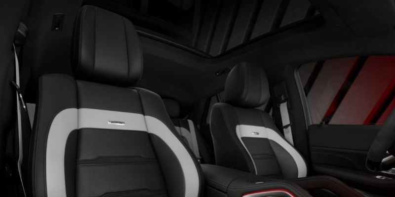 Sedili sportivi AMG climatizzati per conducente e passeggero